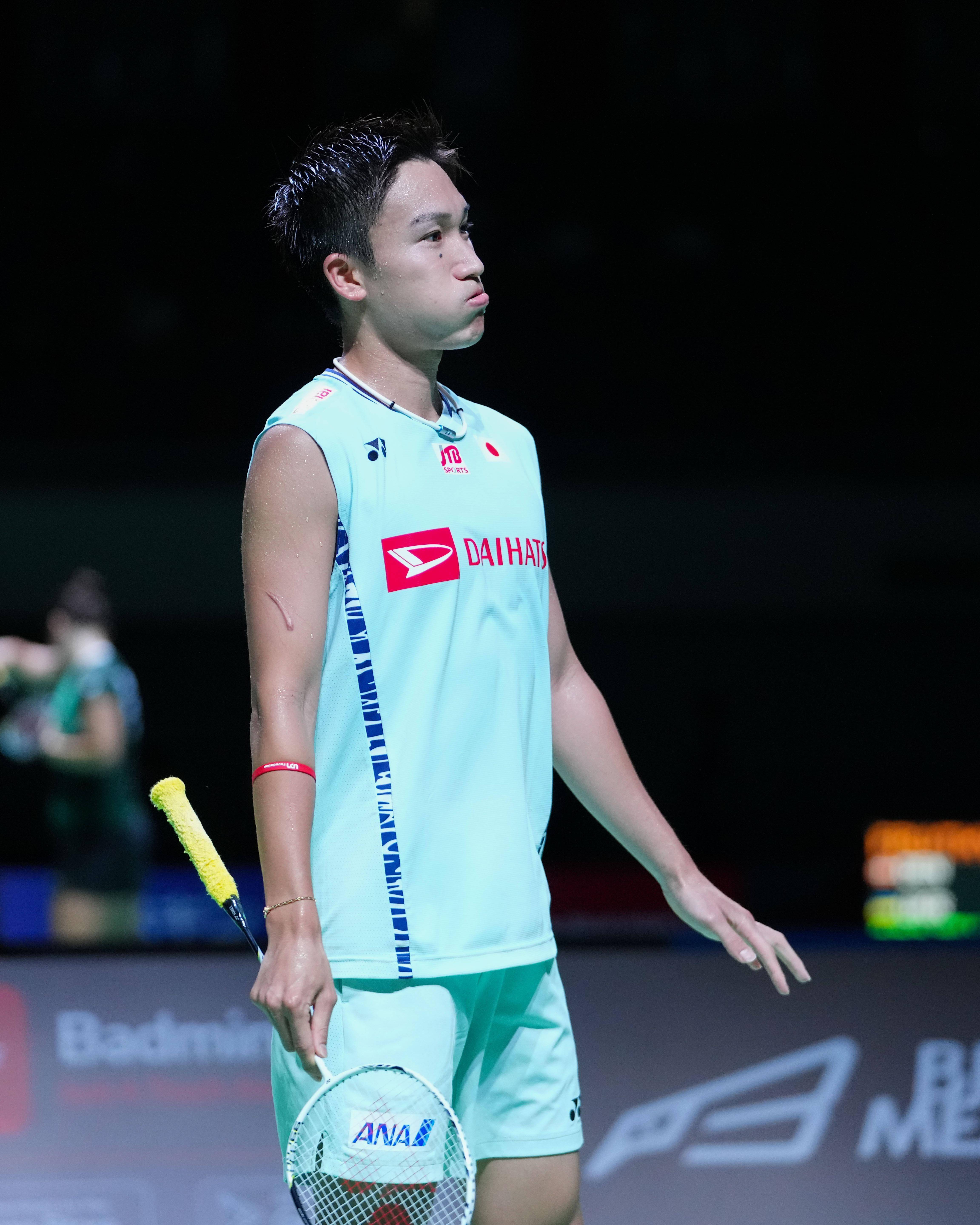 英格兰羽毛球队血洗印度羽毛球队，桃田贤斗绝境逆转