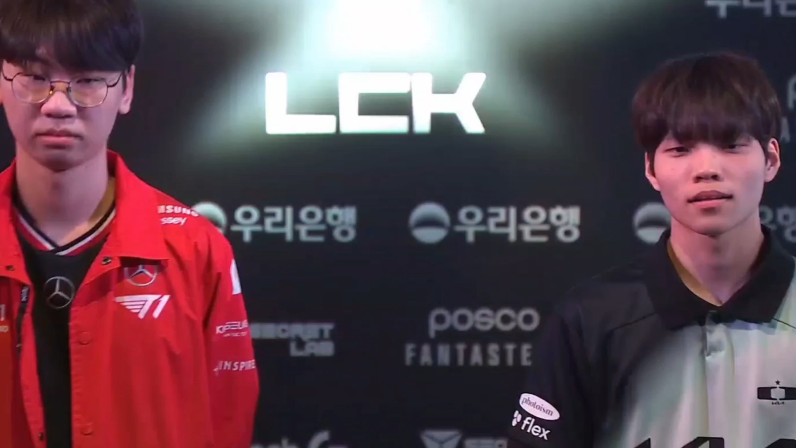 关于DK完胜FPX，Chovy高光表现的信息