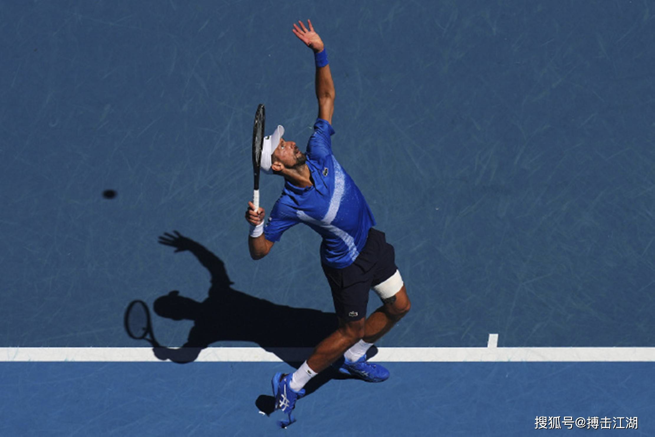 世界网球队强势美国网球队，德约科维奇高光表现