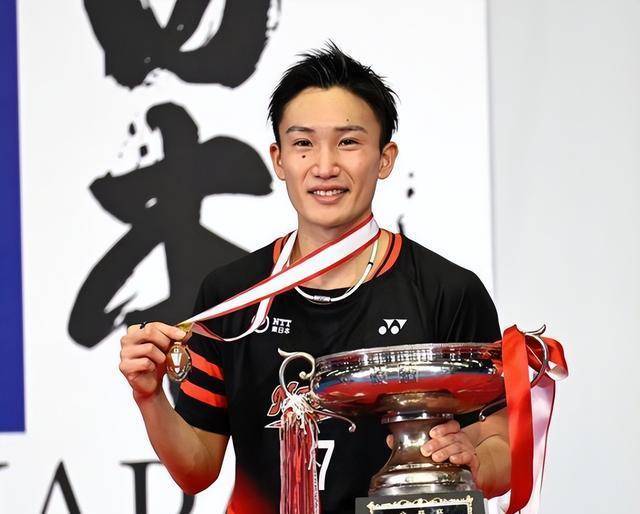 印度羽毛球队横扫丹麦羽毛球队，桃田贤斗关键制胜