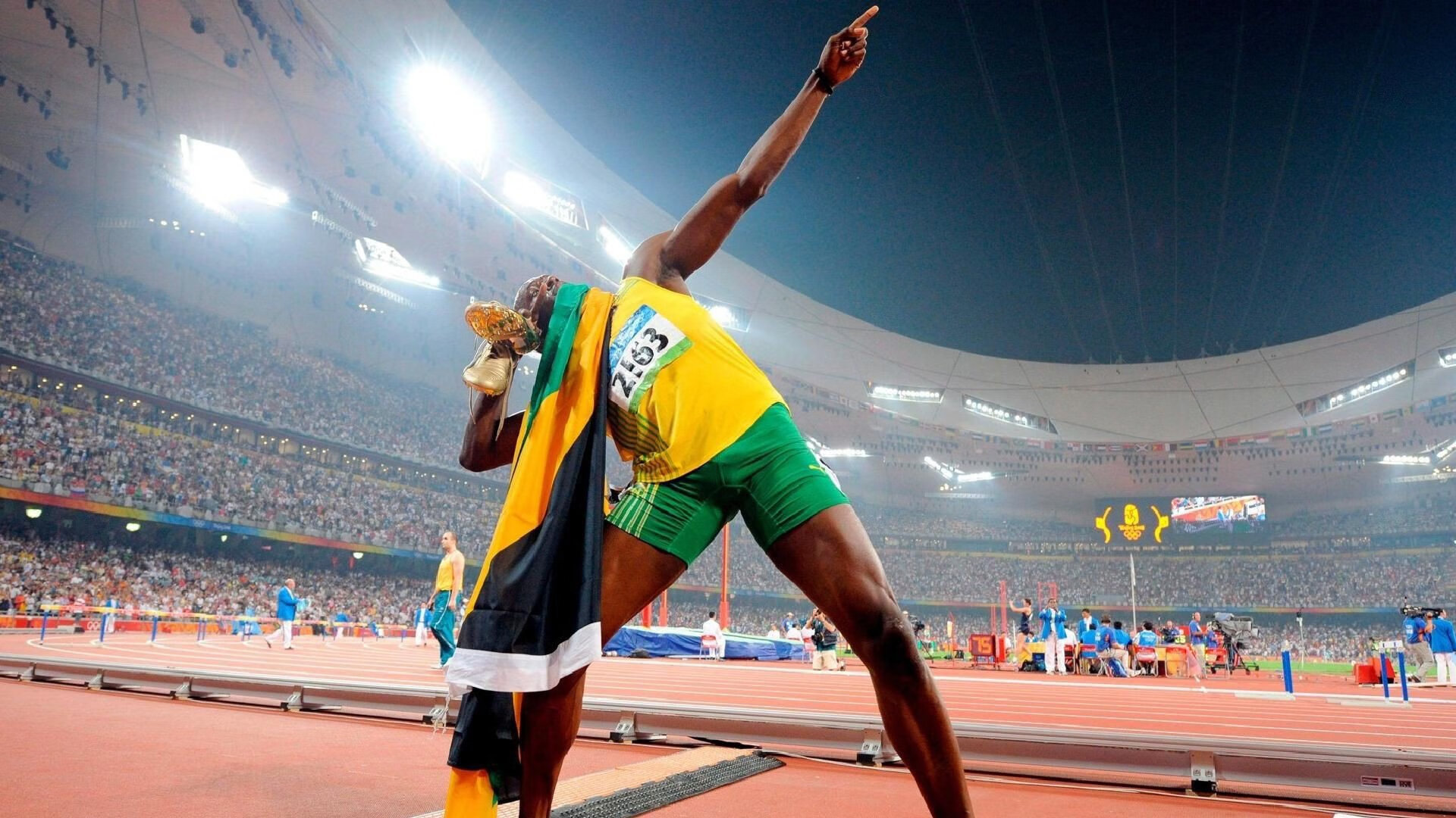 德意志战车奏响巴黎夜曲，萨内闪电点燃鏪战烽火