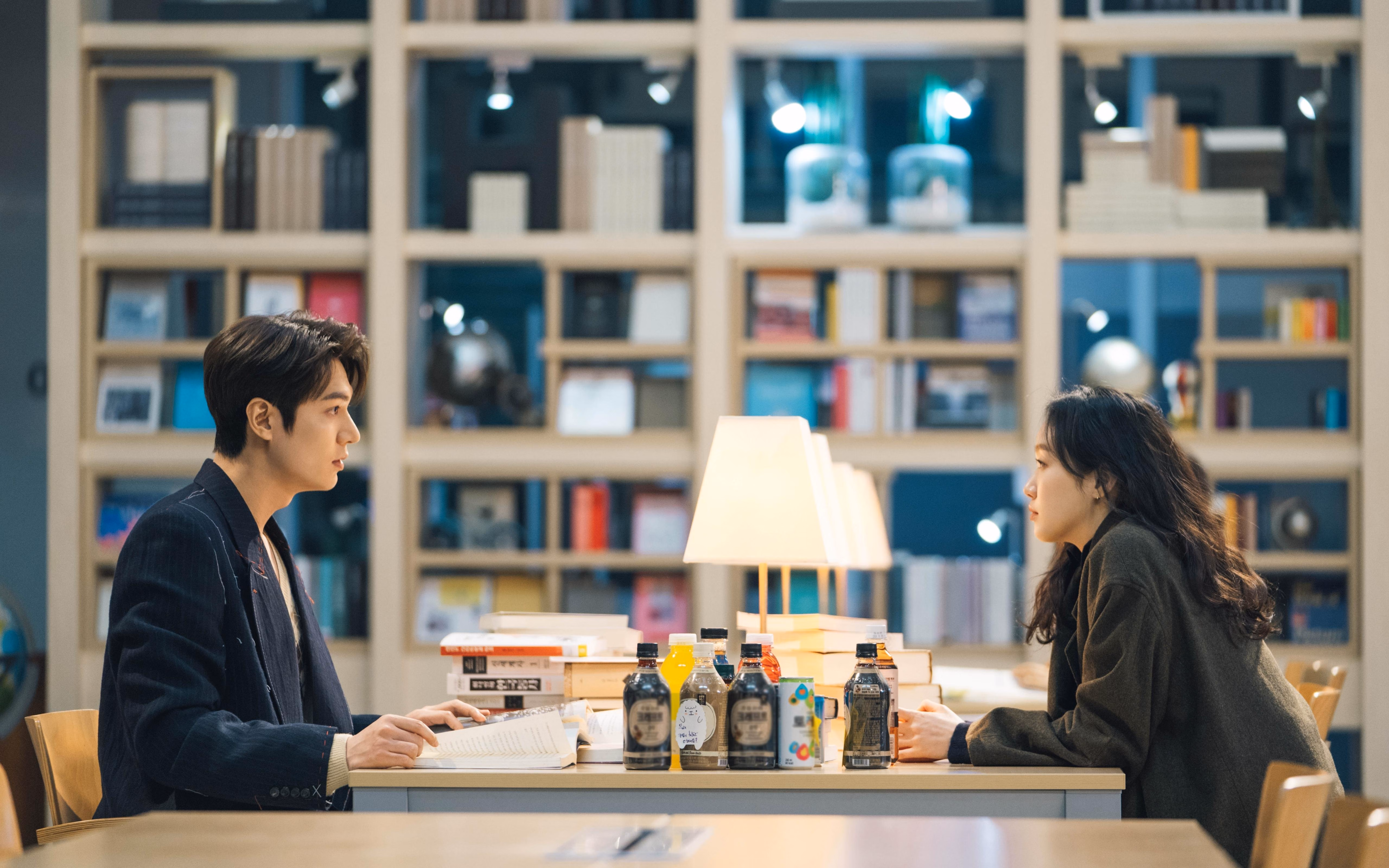 维斯塔潘的孤独胜利，当个人统治力撞上车队乌龙