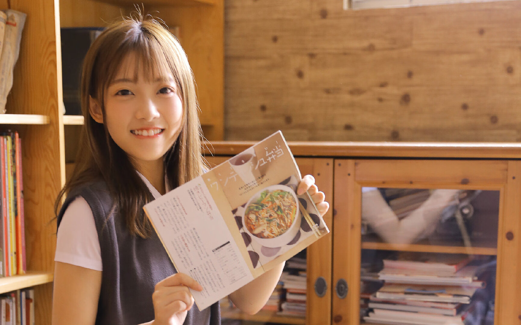 撕裂之城的王权更迭，福克斯44分弑旧主，尼克斯铁血防守压垮篮网